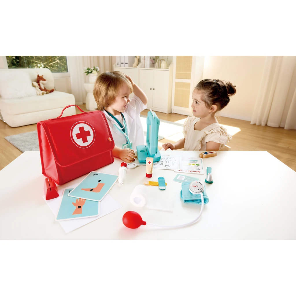 hape-little-doctors-medical-set-11.webp