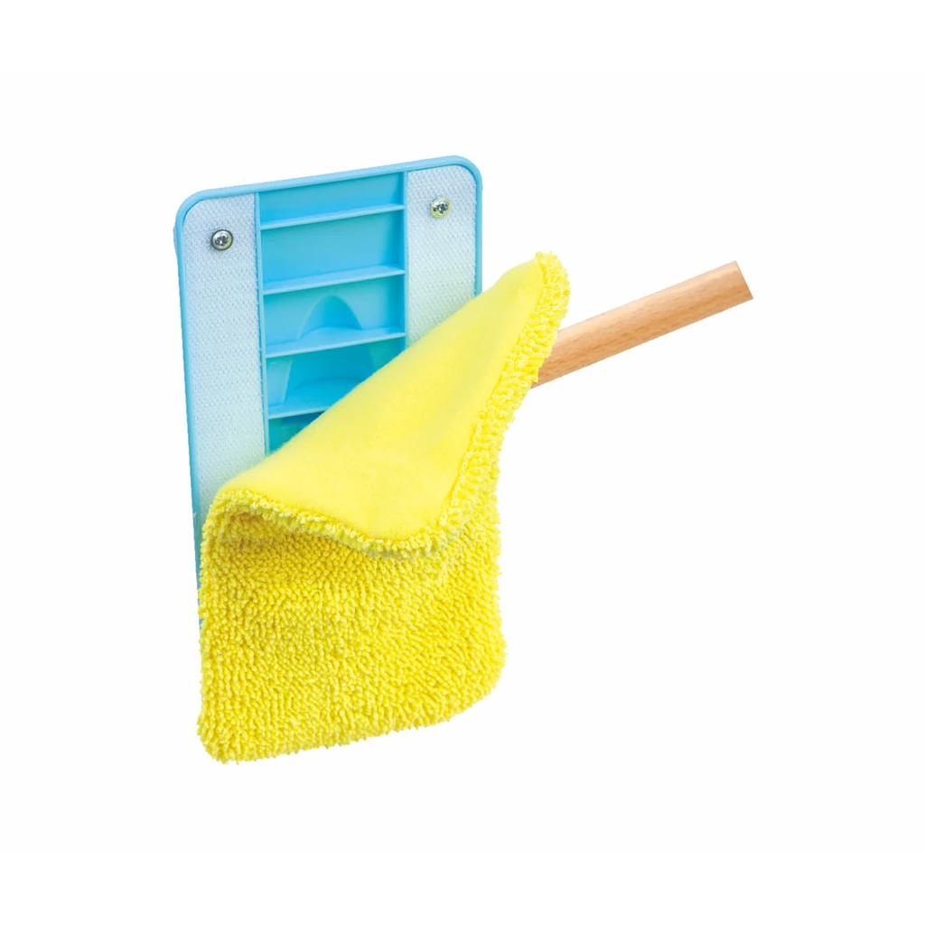 hape-clean-up-broom-set-5.webp