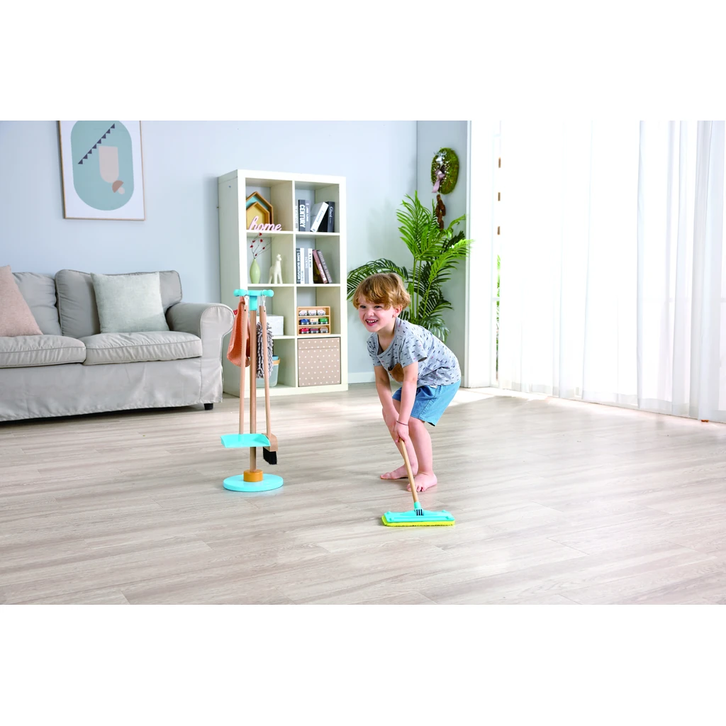 hape-clean-up-broom-set-9.webp