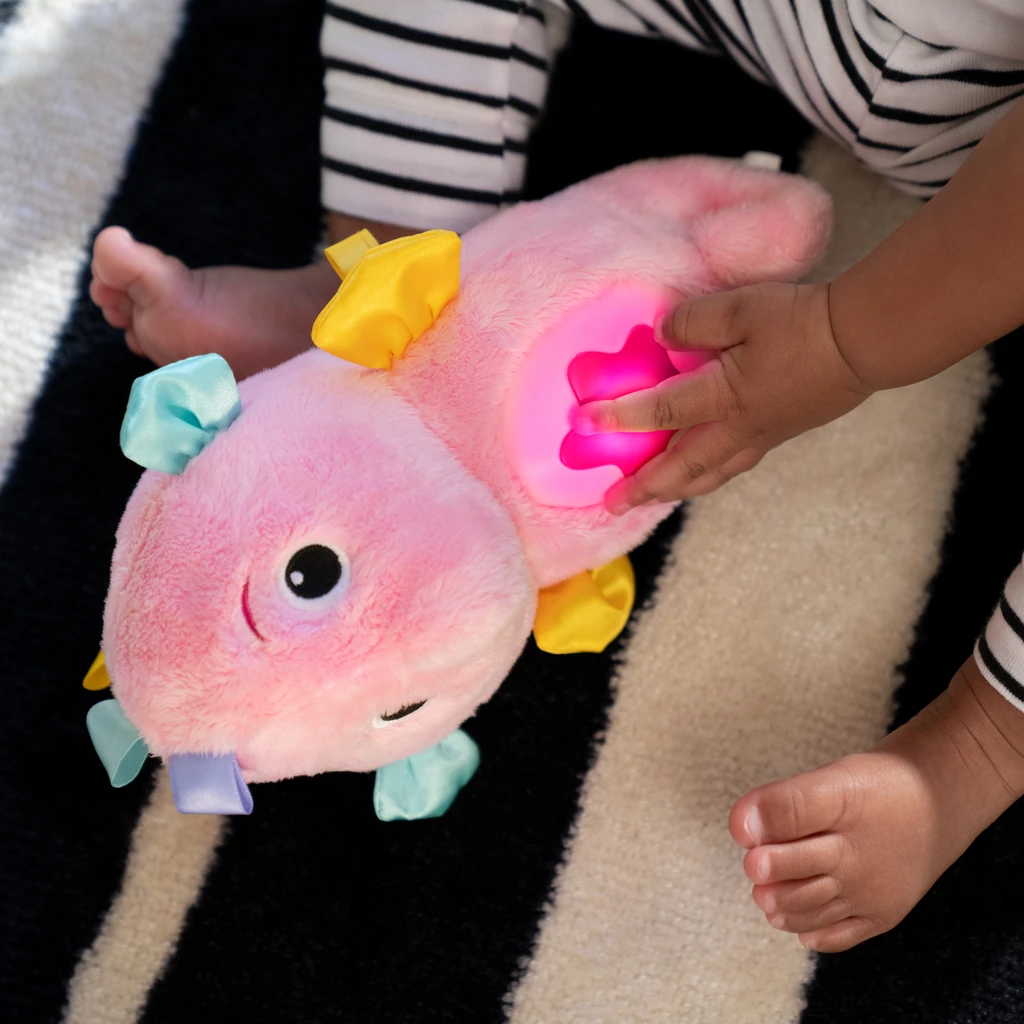 baby-einstein-sea-dreams-seahorsetm-plush-soother-pink-10.webp