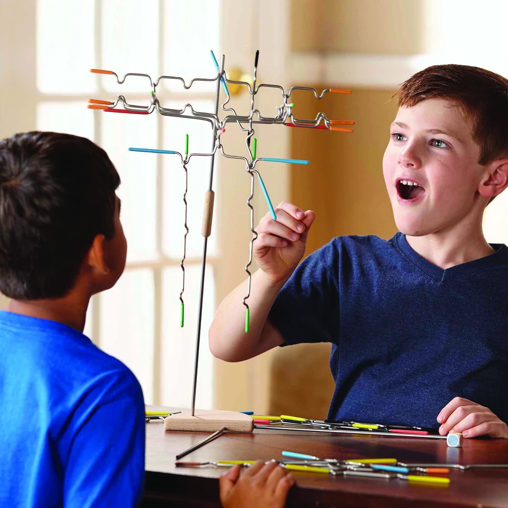 melissa-and-doug-suspend-4.webp