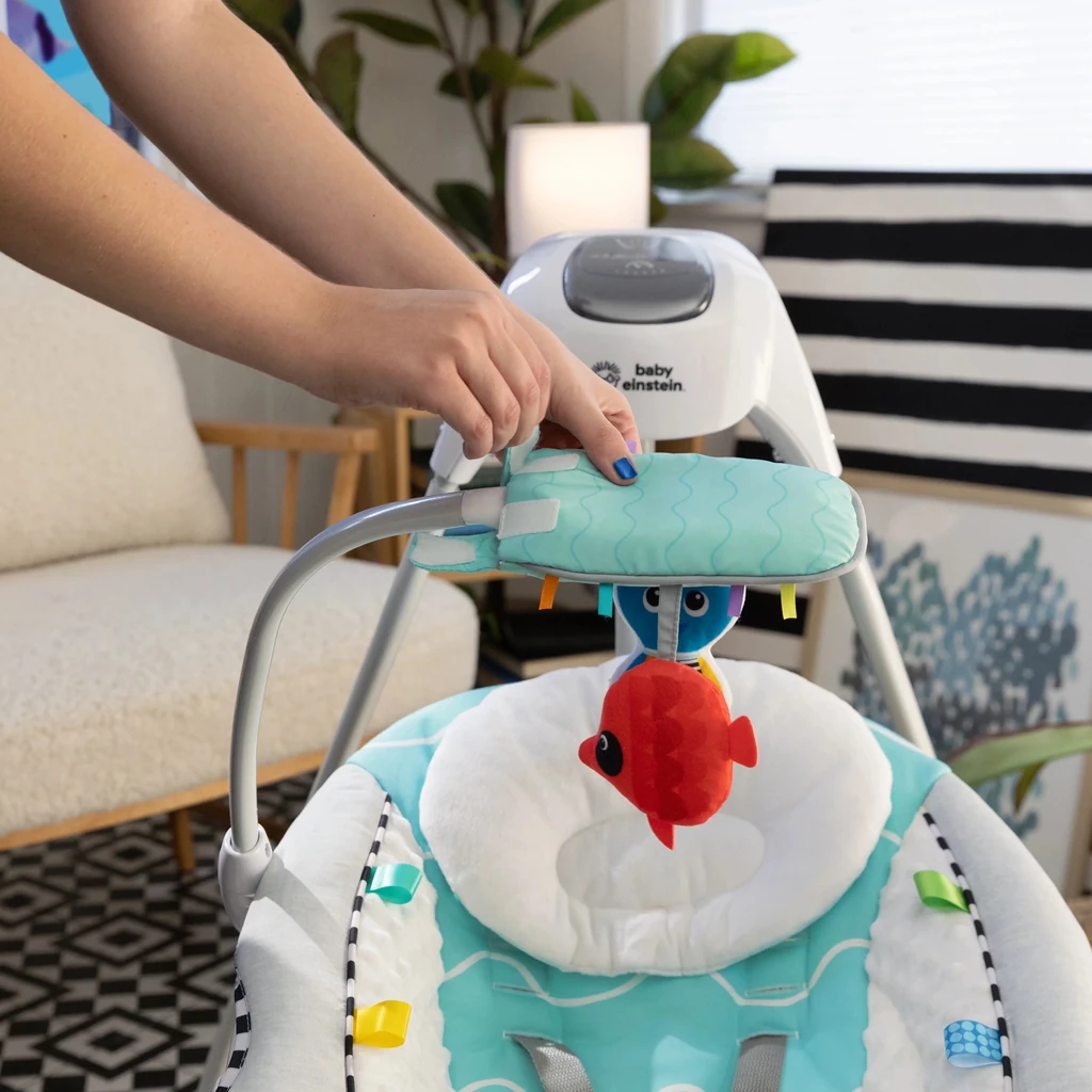 baby-einsteincurious-comfort-compact-swing-15.webp