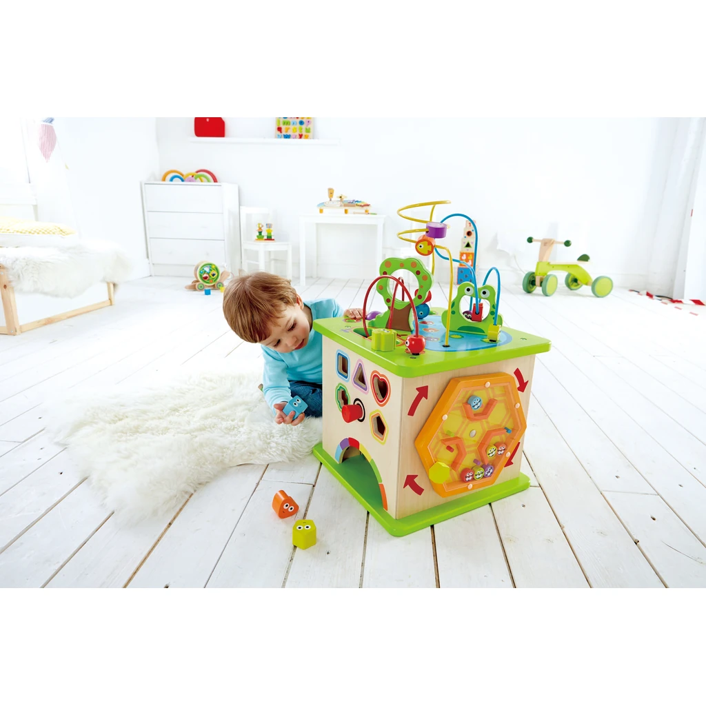 hape-country-critters-play-cube-7.webp
